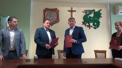Podpisano umowę na modernizację Szkoły Podstawowej w Łężynach